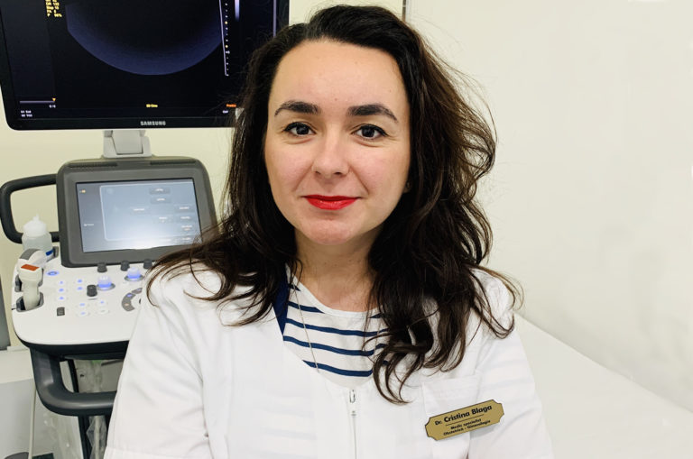 Dr. Cristina Blaga, Medic Specialist Obstetrica-Ginecologie: „In cazul infectiilor vulvo-vaginale prescriu – pe langa antibiotice – si produsul Floral’aise!”
